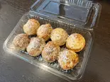 たこやき(8個) オリーブ&チーズ(雪塩、粉チーズ)(カモメヤ)