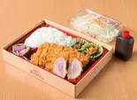 ロースとひれの食べ比べ弁当（矢場とん 矢場町本店）