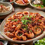 ピリ香辣肥腸(麻辣中華豚ホルモン) pork intestine（ChuuChuuフルーツ盛り盛りアサイーボウル Fruit-packed Acai Bowl 山王店）