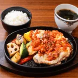 グリルドチキン定食（お料理・お酒 Hana）