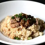 牛肉のガーリックライス（レストラン＆バー ワンステップ南浦和店）