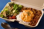 たっぷりチーズ乗せタコス風キーマカレー Cheese Taco Keema Curry（【濃厚チーズ＆アボカド】天才のタコライス 天王寺店）