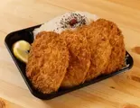 1キロ特選とんかつ弁当(とんかつ4枚) 1kg tonkatu box(【メガ盛り‼】1キロ弁当工房肉MAX!!大盛りからあげお弁当 淵野辺店)