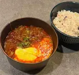 チーズ入り極太春雨麻辣湯とご飯セット（カフェ・キッチン薫風）