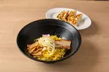油そば各種 +餃子(5個)(味の天徳 分倍河原店)