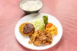 ご飯がススムしょうが焼きと手作りカレーコロッケ(しょうが亭)