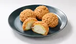 シュークリーム4個セット(極生＆Wクリーム)（Milk Cafe みるくsan サッポロファクトリー店）