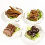 煮込み四種盛り合わせ(中華回転火鍋 転多多)