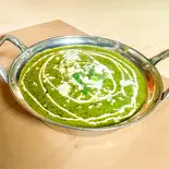 ホウレン草チーズカレー Spinach Cheese Curry（アイキッチン 都立家政店）