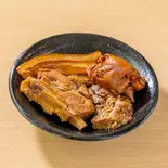 お肉4種盛り(三枚肉、ソーキ、軟骨ソーキ、てびち)（沖縄料理 オトーリ）