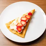 いちごとカスタードホイップ（クレープリー リュカ）