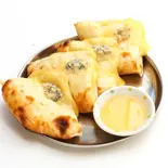 ゴルゴンゾーラチーズナン Gorgonzola Cheese Naan(テーストオブインディア 駒込店)