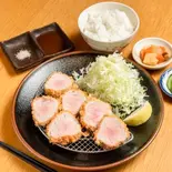ひれかつ定食 200g【茨城県のいも豚、紫峰ポーク】（とんかつさくたろう神楽坂店）