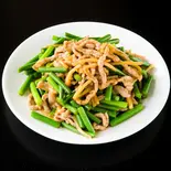 豚肉とニンニクの芽炒め（中華料理上海亭 木場店）