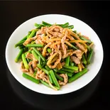 豚肉とニンニクの芽炒め（中華料理上海亭蕨店）