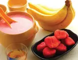 ストロベリーラッシー(Strawberry Lassi)（ASIAN RESTAURANT TARAKHOLA KOSELI）