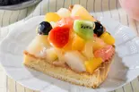 季節のフルーツタルト～ダマンド～(カット)（フロプレステージュ 相模大野ステーションスクエア）