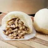 キノコまん(香菇包, Mushroom bun)(肉まん研究所 草加店)