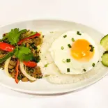 ガパオライス(Gapao Rice )（インド料理 エベレストフレバーズ）
