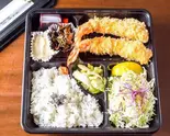 特大車海老フライ(1本) Jumbo fried prawn (1 pc)（白金とんかつ王龍）
