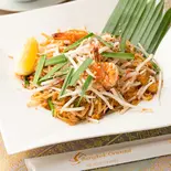 タイ風焼きそば(パッタイ)（バンコクオリエンタルタイレストラン）