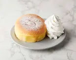 【トッピング自由】ホイップスフレパンケーキ(1個) Whips Souffle Pancake(しっとりパンケーキ 恋するスフレ 天神店)