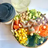 スモークサーモンと7色野菜のサラダボウル+選べるドリンクセット（【高タンパク×ヘルシー】サラダボウル CENT）