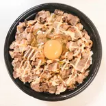 チーズ牛丼ニンニク醤油（盛岡ビビン麵 HM東十条店）