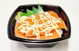 マヨサーモン丼 Salmon with Mayonnaise Bowl（サーモン 湊 駒込東口店）