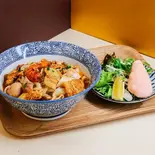 シンチャオミークアンXIN CHAO MÌ QUẢNG(Vietnamese Noodle)(バインミーシンチャオ西巣鴨店)