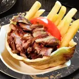 フライドポテトビーフケバブサンドイッチ fries pateto beef kebab sandwich（EFLIF KEBAB 白楽店）