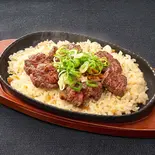 牛ヒレカットステーキ150g×特製ガーリックライス250g（肉汁牧場チャックステーキ KING なんば店）