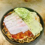 【王道】関西お好みチーズ玉 もだん焼き(豚・チーズ・麺)【マヨ】（【関西風＆広島風お好み焼き・鉄板焼き】 桜家）