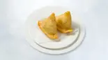 ベジタブル サモサ(Vegetable Samosa)2pcs（カジャナ）