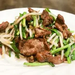 ニラレバ炒め（中華料理 木子亭）