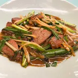 ニラレバ炒め（竜香飯店）