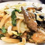 ニラレバ炒め（中国料理 栄偉豊）