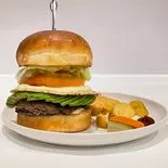アボカドエッグバーガー（HAMBURGER SHOP プラージュ）