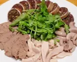 豚ホルモンの盛り合わせ Long doi thap cam (pork intestine mix)（ベトナム料理ハノイレストラン川崎）