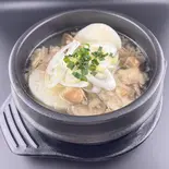 焼肉屋特製牛すじ煮込み（国産牛手切り焼肉 ミート・ミート）