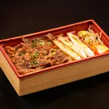 甘辛いタレとマッチしたすき焼弁当(特選和牛焼肉弁当専門店(和牛ブロス))