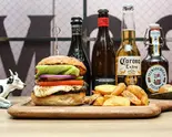 モッツアレラバーガー Mozzarella Burger（THE BUTCHER）
