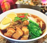 タイ風豚角煮麵 ก๋วยเตี๋ยวพะโล้(タイ国料理 SiAM有楽町)