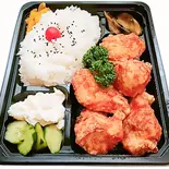 あっさりむね肉にんにく醤油味弁当(大盛り)（からあげのジョー千歳船橋）