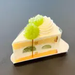 シャインマスカットのショートケーキ(PATISSERIElyulyu)