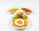 ビーフン+チキンカレー+ダール(豆カレー)（居酒屋お昼はカレー屋さん）