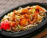 ホルモンピリ辛ラー油焼きそば(120グラム) Spicy Chili Oil Offal Yakisoba（おっちゃんのホルモン焼）