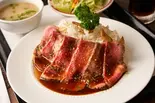 自家製ローストビーフ丼 Roast beef bowl（イタリアン×肉バル Salute～サルーテ～）