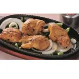 ガーリックチキン(2P) Garlic Chicken (2 Pieces)（インドネパールレストランデビ）