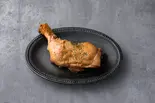 ほろほろ肉塊 骨付きチキン（中目黒カレー 明凛堂）